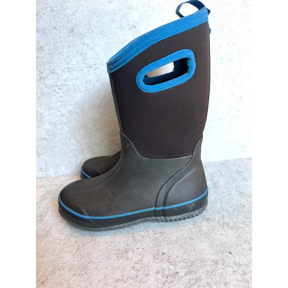 DSG Kids Snowbound Winter Boots Black Blue Waterproof Neoprene Pull On Shoes 2